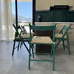 Apartment Blue Island *
