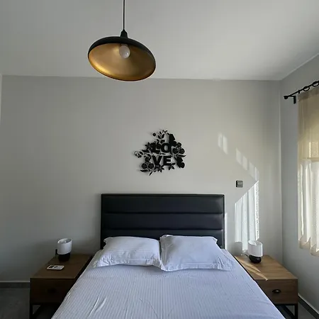 Blue Island Apartment