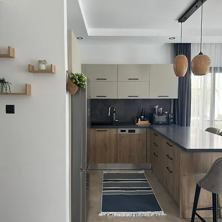 Blue Island Apartment *