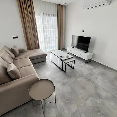 Blue Island Apartment *